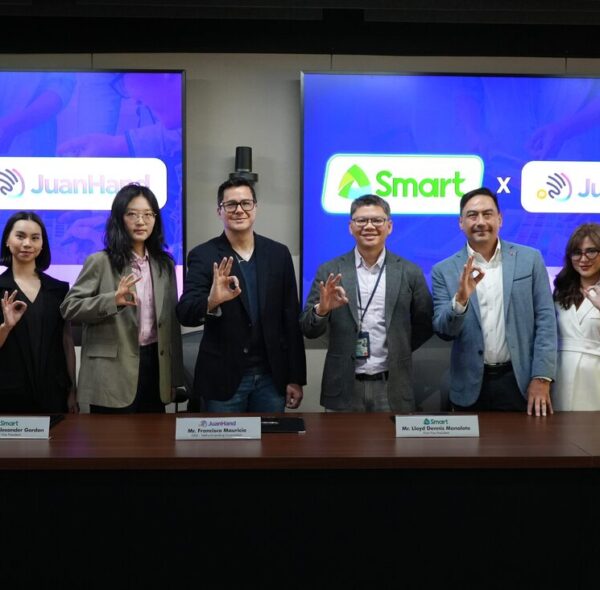 Smart and JuanHand Empower Filipinos with Ease of Access and Connectivity
